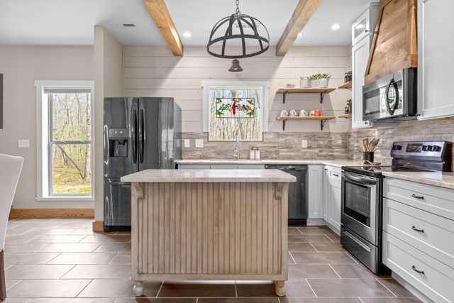 90 Crook View Rd, Menlo, GA 30731