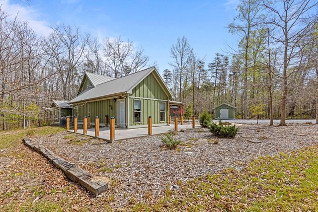 90 Crook View Rd, Menlo, GA 30731