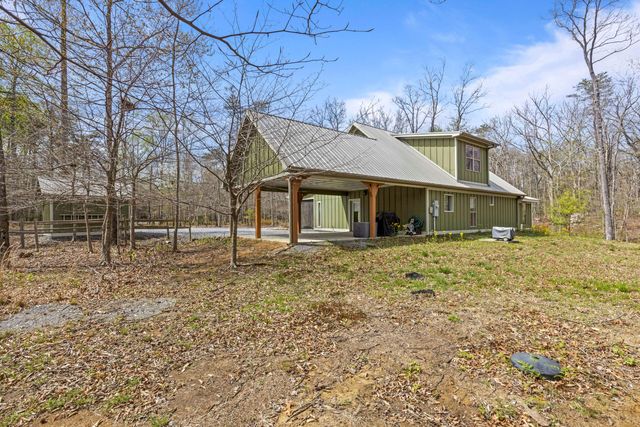 90 Crook View Rd, Menlo, GA 30731