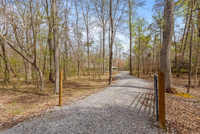 90 Crook View Rd, Menlo, GA 30731