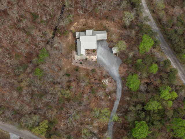90 Crook View Rd, Menlo, GA 30731