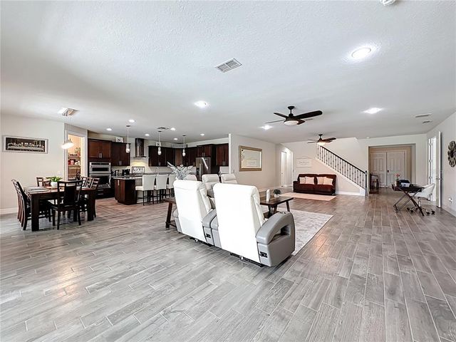 15084 CUDDY COURT, Orlando, FL 32820