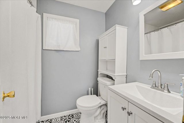 215 Laurel Drive, Bayville, NJ 08721