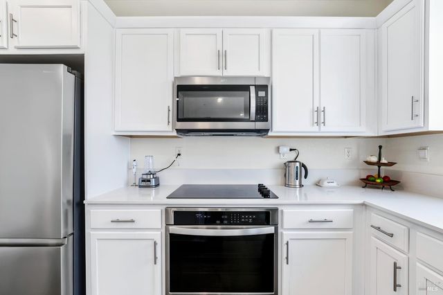 153 Frontier St, American Canyon, CA 94503