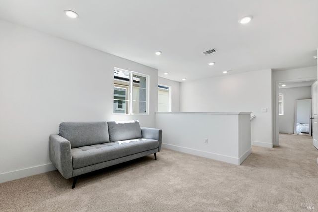 153 Frontier St, American Canyon, CA 94503