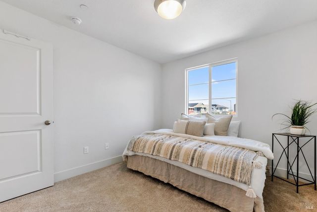 153 Frontier St, American Canyon, CA 94503