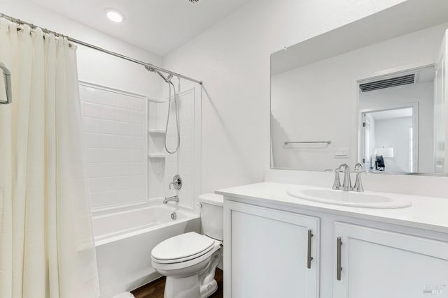 153 Frontier St, American Canyon, CA 94503