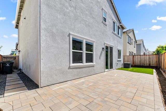 153 Frontier St, American Canyon, CA 94503