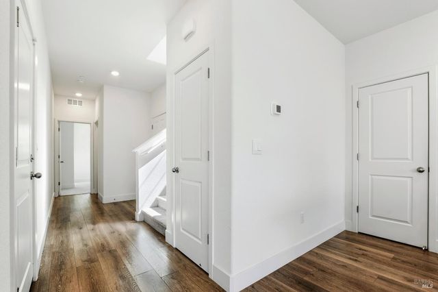 153 Frontier St, American Canyon, CA 94503