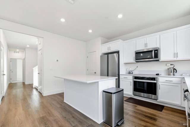 153 Frontier St, American Canyon, CA 94503