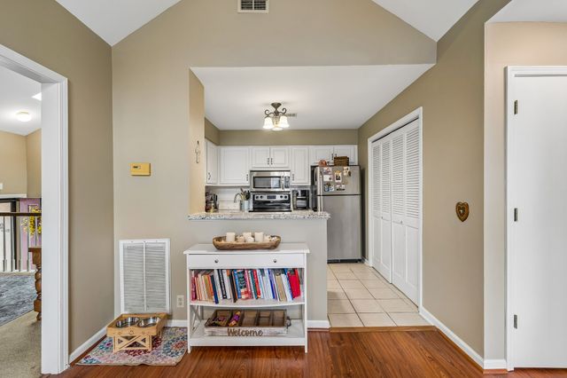 213 Riverstone Ct, Nashville, TN 37214