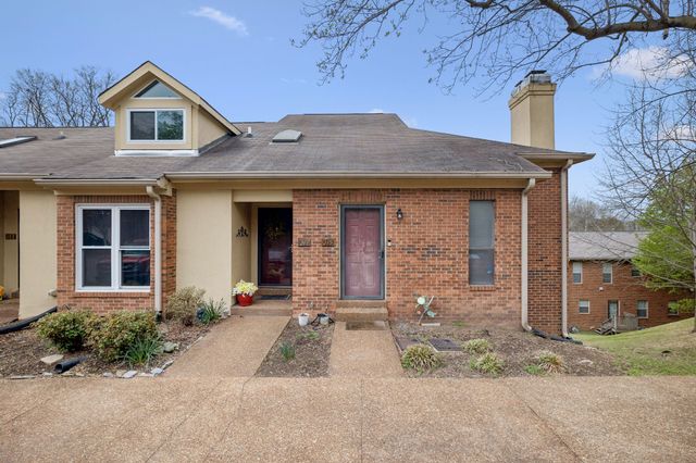 213 Riverstone Ct, Nashville, TN 37214