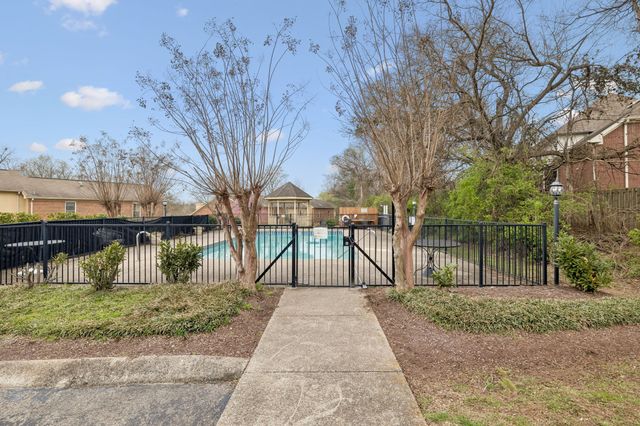 213 Riverstone Ct, Nashville, TN 37214