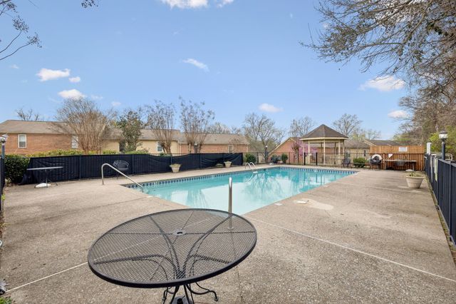 213 Riverstone Ct, Nashville, TN 37214