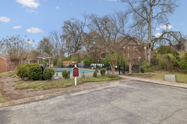 213 Riverstone Ct, Nashville, TN 37214