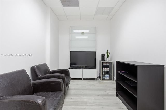 175 SW 7th St 1614, Miami, FL 33130