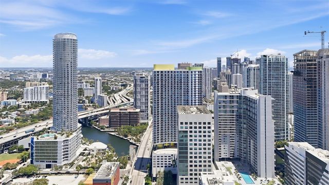 175 SW 7th St 1614, Miami, FL 33130