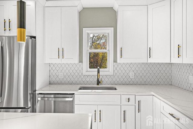 940 grove Avenue, South Amboy, NJ 08879