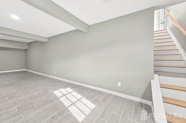 940 grove Avenue, South Amboy, NJ 08879