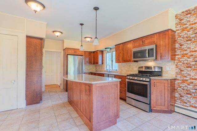64 Main Street, Newtown, CT 06470