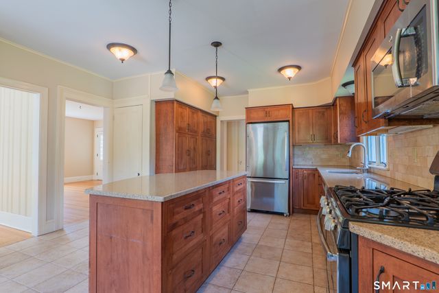 64 Main Street, Newtown, CT 06470