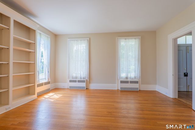 64 Main Street, Newtown, CT 06470