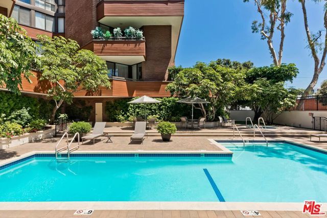 300 N Swall Drive 452, Beverly Hills, CA 90211