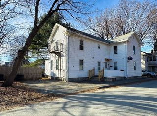 21 Pleasant St, Pittsfield, MA 01201