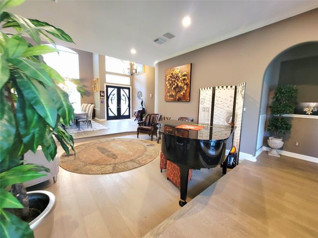 9 Camden Court, Sugar Land, TX 77479