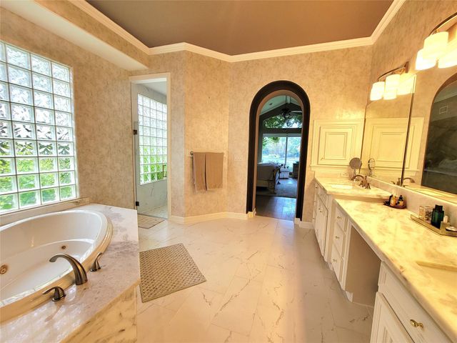 9 Camden Court, Sugar Land, TX 77479