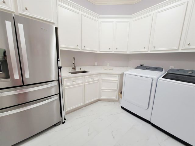 9 Camden Court, Sugar Land, TX 77479