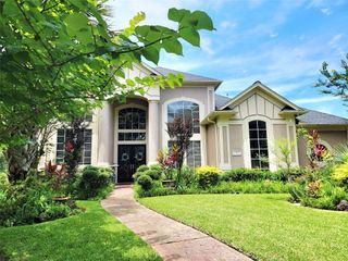 9 Camden Court, Sugar Land, TX 77479