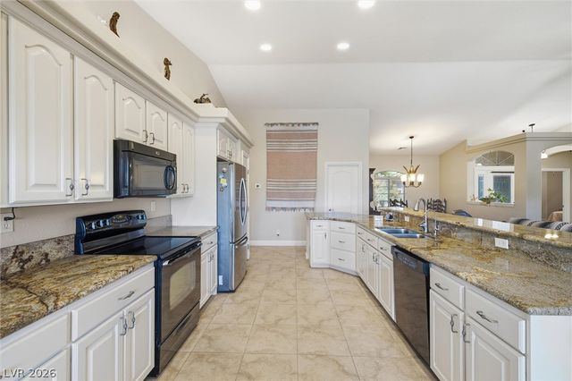 1901 Old West Avenue, Pahrump, NV 89048