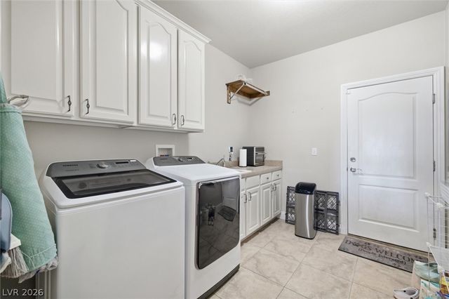 1901 Old West Avenue, Pahrump, NV 89048