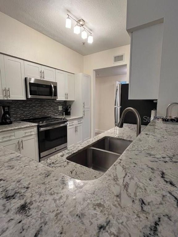 Image 7 of property listing at 1810 E PALM AVENUE 2104, Tampa, FL 33605