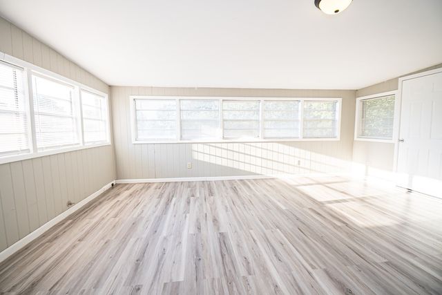 207 Plaza Dr., Daleville, AL 36322