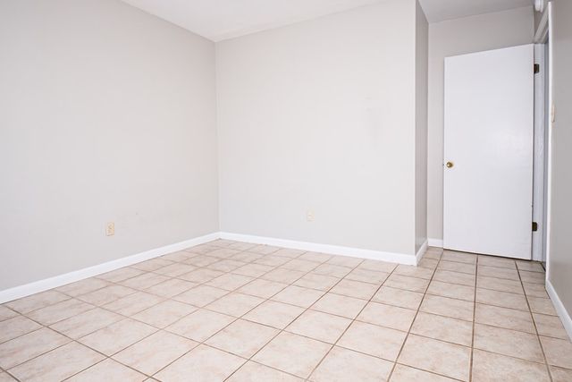 207 Plaza Dr., Daleville, AL 36322