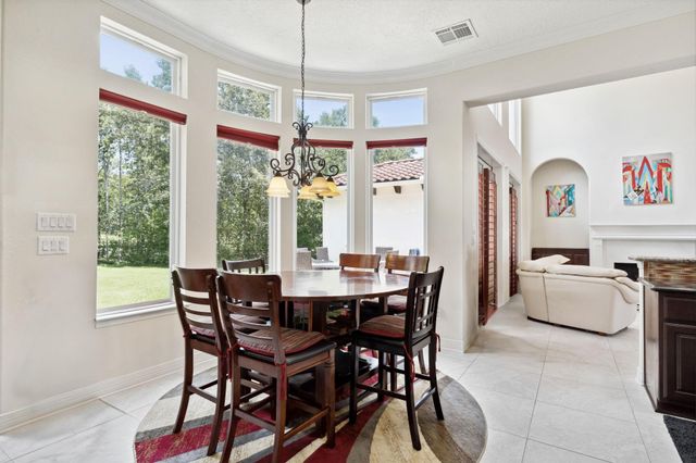 19 Shields Lane, Montgomery, TX 77356
