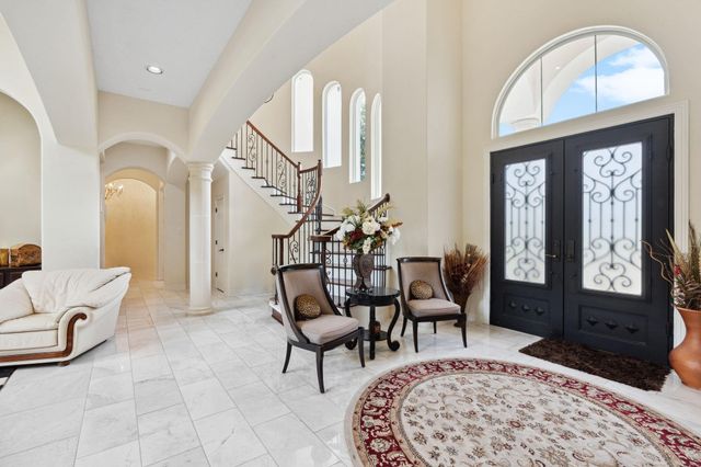 19 Shields Lane, Montgomery, TX 77356
