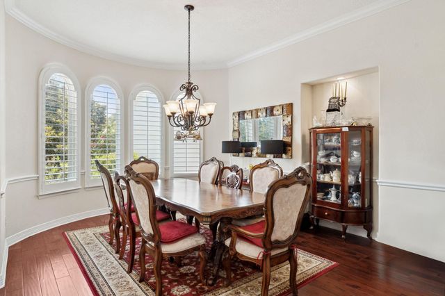19 Shields Lane, Montgomery, TX 77356