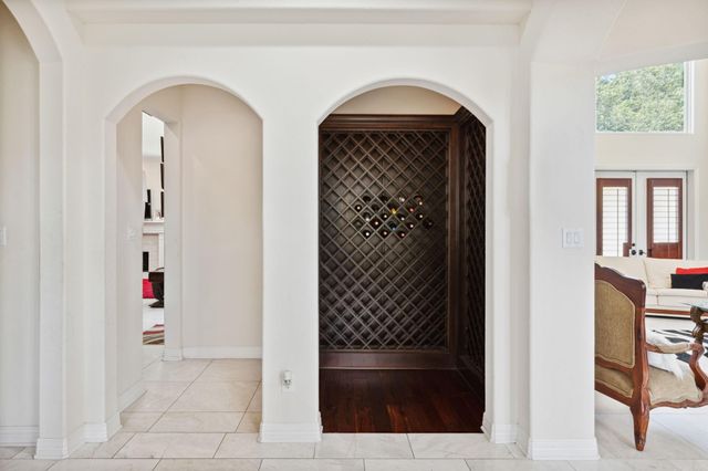 19 Shields Lane, Montgomery, TX 77356