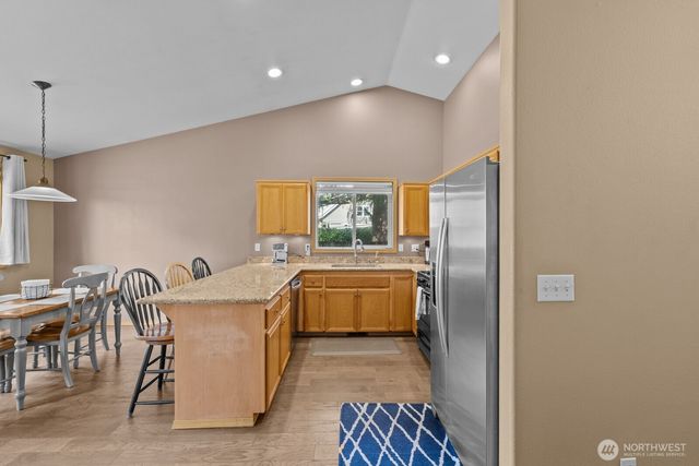 116 16th Street NW, Puyallup, WA 98371