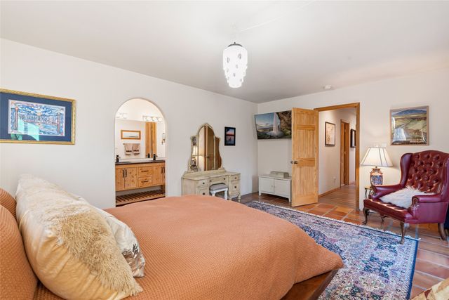 3008 Pueblo Puye, Santa Fe, NM 87507