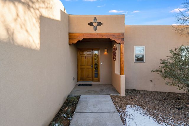 3008 Pueblo Puye, Santa Fe, NM 87507
