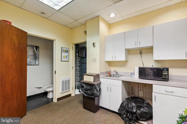 4312 MAIN ST, Philadelphia, PA 19127