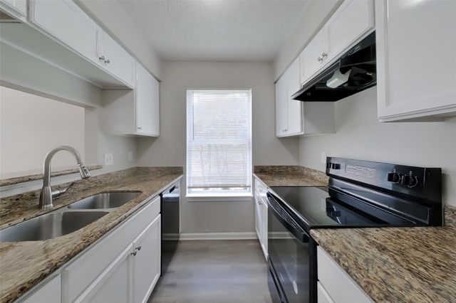 1391 Tenderden Drive, Channelview, TX 77530