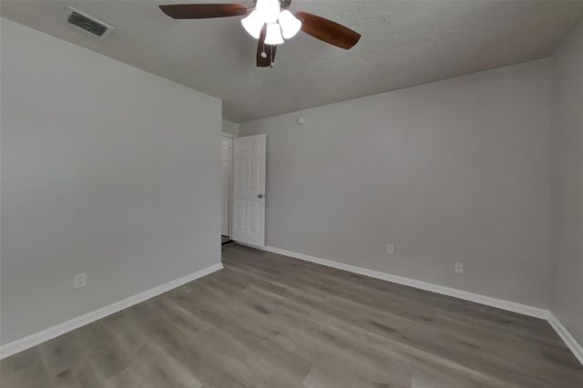 1391 Tenderden Drive, Channelview, TX 77530