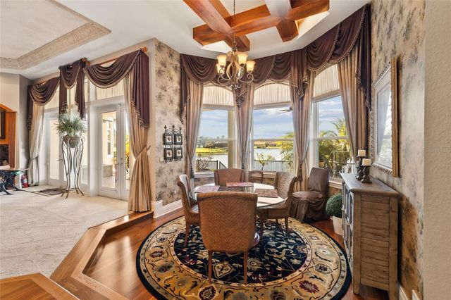 8402 TALLAHASSEE DRIVE NE, St Petersburg, FL 33702