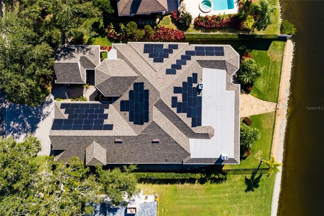 8402 TALLAHASSEE DRIVE NE, St Petersburg, FL 33702