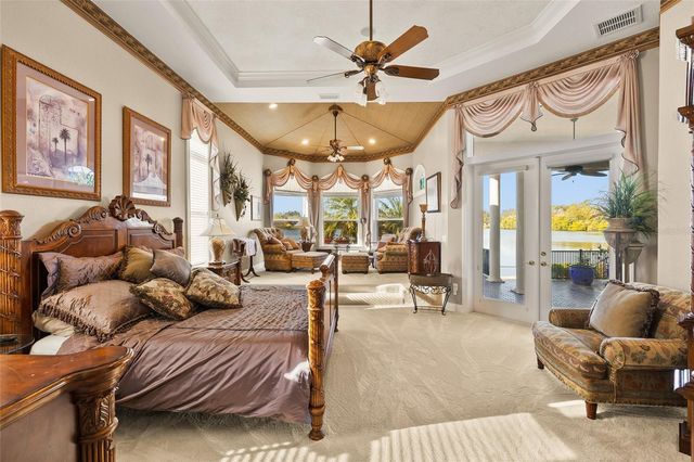 8402 TALLAHASSEE DRIVE NE, St Petersburg, FL 33702